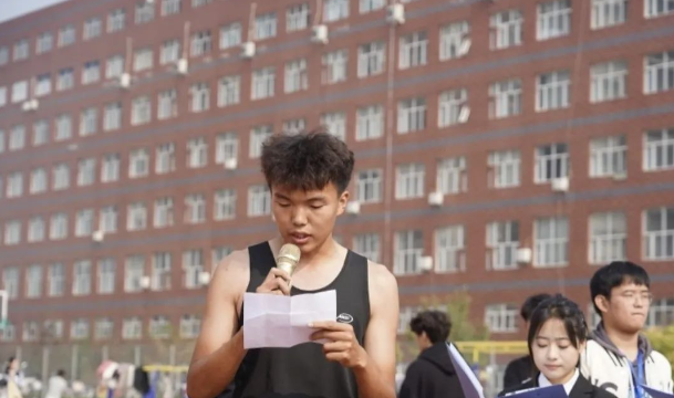 青春之我，時(shí)代之音