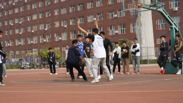 青春之我，時(shí)代之音