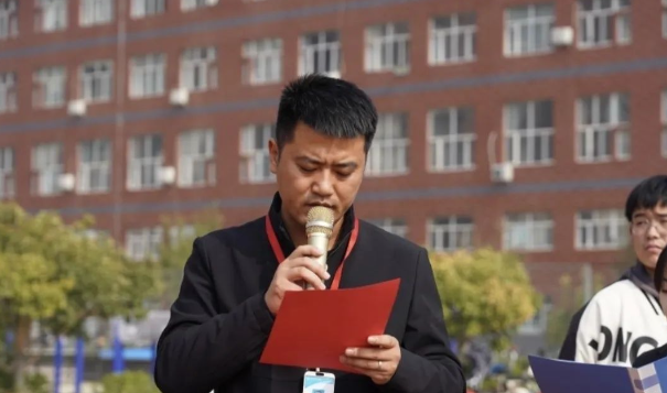 青春之我，時(shí)代之音
