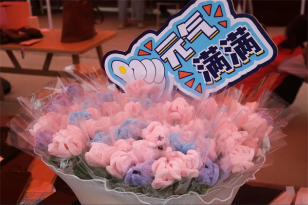 青春志愿行，黨建引領(lǐng)新——康復(fù)醫(yī)學(xué)院黨建工作站和青年志愿者迎新風(fēng)采