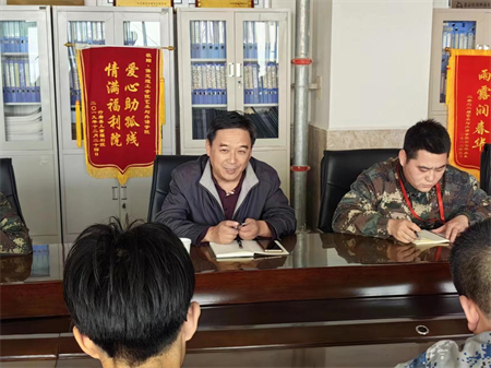 保定理工學院藝術學院召開學生黨員座談會
