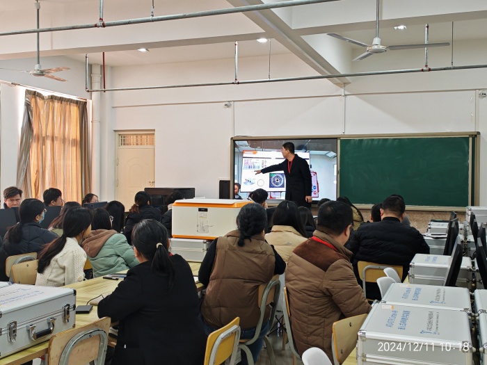 【匠心育師·師道傳承】強技能，促提升—信息科學(xué)與工程學(xué)院教師技能系列培訓(xùn)（十七）順利開展