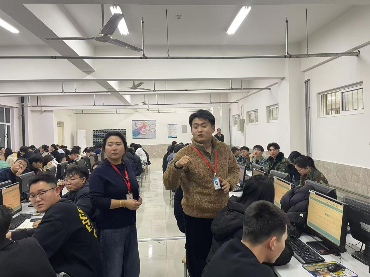 智慧學(xué)工 精準(zhǔn)育人||保定理工學(xué)院開展“學(xué)工系統(tǒng)”專項(xiàng)培訓(xùn)