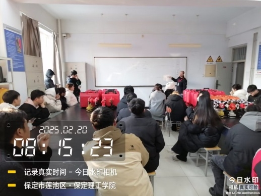 實(shí)地丈量  測繪青春