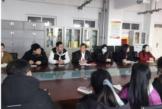 從嚴(yán)從細(xì)從實(shí)——我?；鶎狱h支部組織生活會(huì)扎實(shí)有序開展