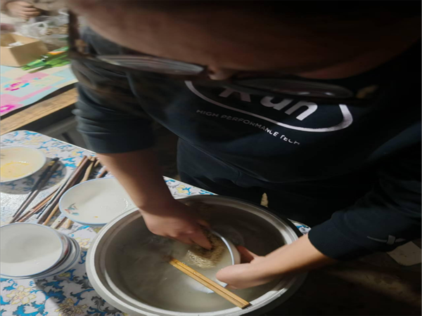 孝老愛親（八）|保定理工學(xué)院|管理學(xué)院|傳承美德，學(xué)生在行動(dòng)