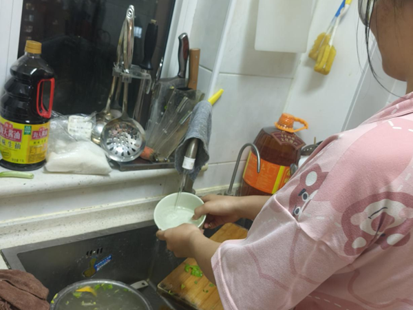 孝老愛親（九）|保定理工學(xué)院|管理學(xué)院|行孝老愛親，彰顯青春風(fēng)采