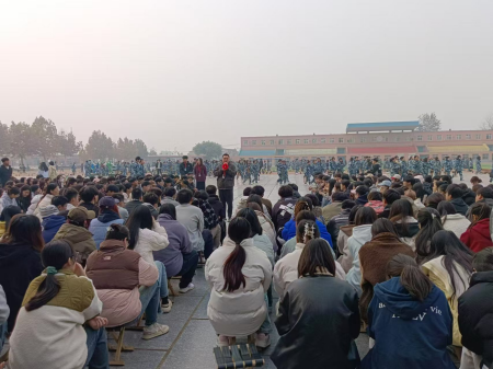 收隊(duì)時(shí)刻傳細(xì)則 學(xué)業(yè)指引暖人心 藝術(shù)學(xué)院各隊(duì)組織學(xué)習(xí)學(xué)位授予工作實(shí)施細(xì)則活動(dòng)