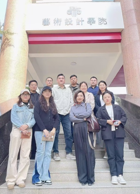 借他山之石琢玉，融兩校之長(zhǎng)育英 ——保定理工學(xué)院藝術(shù)學(xué)院赴鄭州西亞斯學(xué)院考察交流