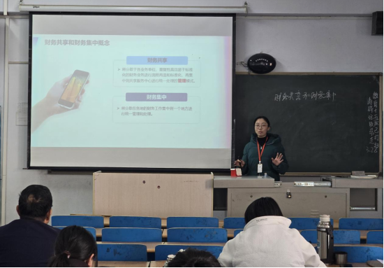 以賽促教：強(qiáng)師賦能，共筑教學(xué)新高度