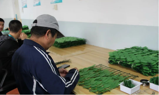 深耕實(shí)踐育人——會(huì)計(jì)學(xué)院與保定市勵(lì)志殘疾人服務(wù)中心實(shí)踐基地簽約授牌