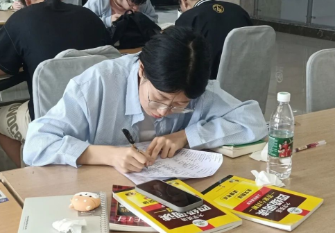 書香潤心田，閱讀啟新篇——世界讀書日