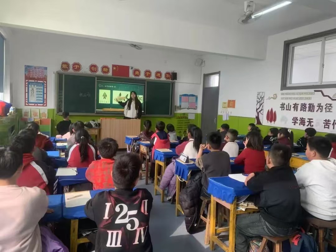 走進大莊小學，激發(fā)語言學習熱情——普通話推廣活動