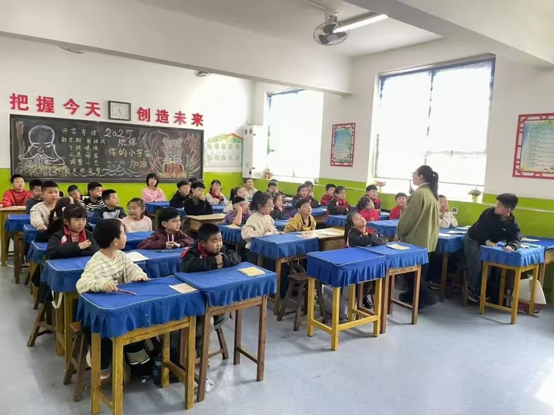 走進大莊小學，激發(fā)語言學習熱情——普通話推廣活動