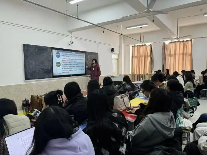 智教啟新程，匠心鑄優(yōu)課