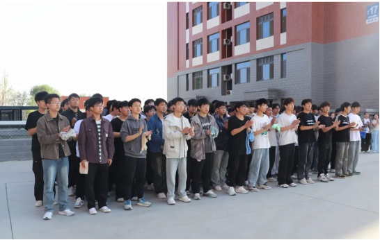 筑牢校園防火墻，讓安全成為一種習(xí)慣——保定理工學(xué)院會(huì)計(jì)學(xué)院消防演練