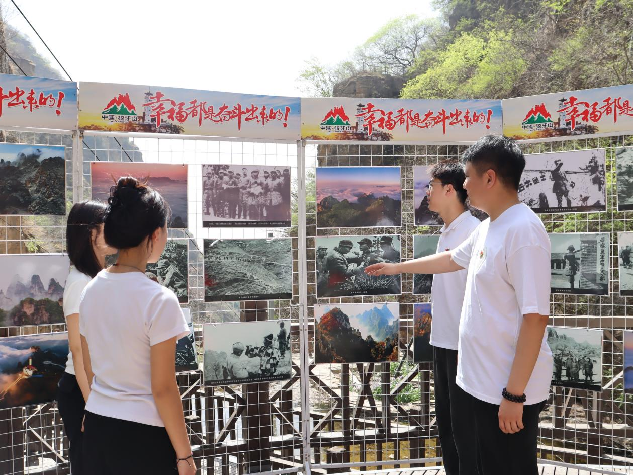 追尋狼牙山足跡，鑄牢黨員信仰根基——保定理工學(xué)院教育學(xué)院走進狼牙山開展“行走的大思政課”