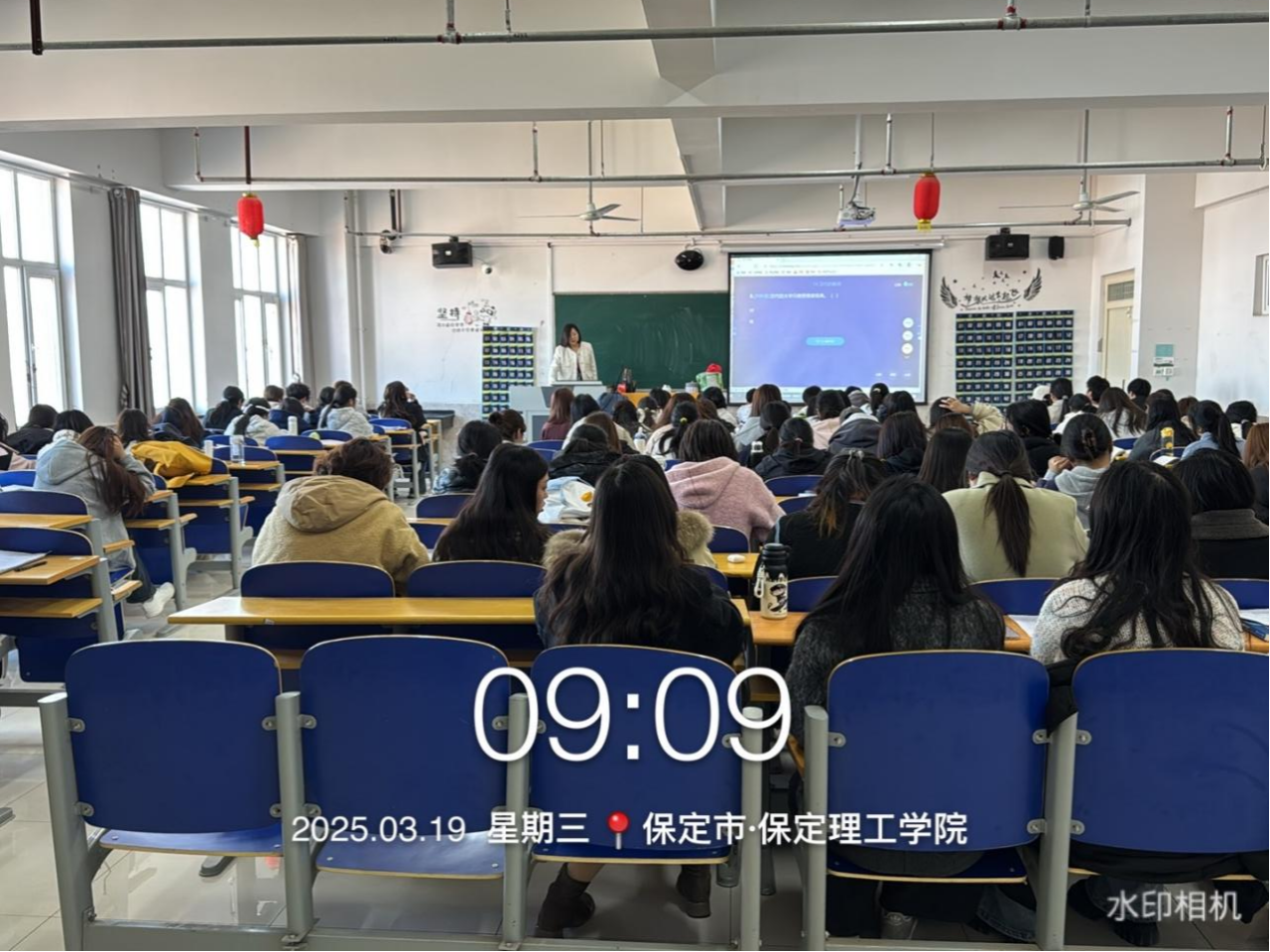 開展示范課觀摩活動，共探教學新路徑