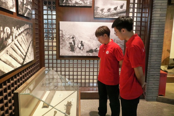 保定理工學(xué)院經(jīng)濟(jì)學(xué)院開(kāi)展“行走的大思政課”——走進(jìn)晉察冀邊區(qū)革命紀(jì)念館，踏尋紅色足跡，傳承革命精神