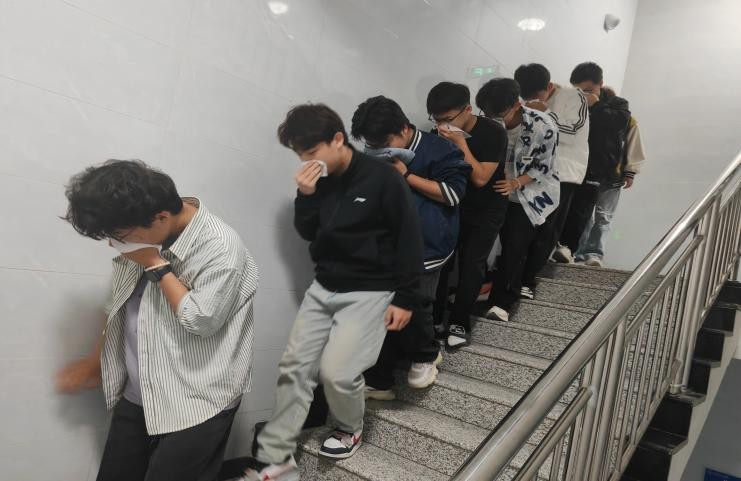 生命至上，以練筑防