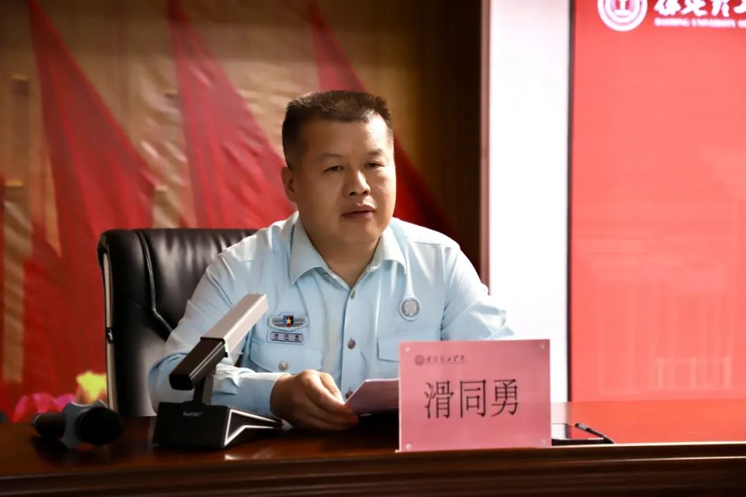 宣講燃軍夢,青春筑國防—保定理工學院征兵宣傳進校園