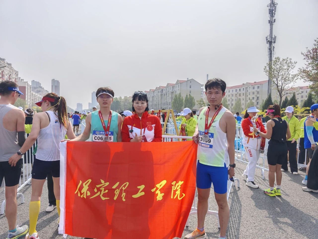 喜報|我校學(xué)子在君樂寶2025馬拉松比賽中斬獲佳績