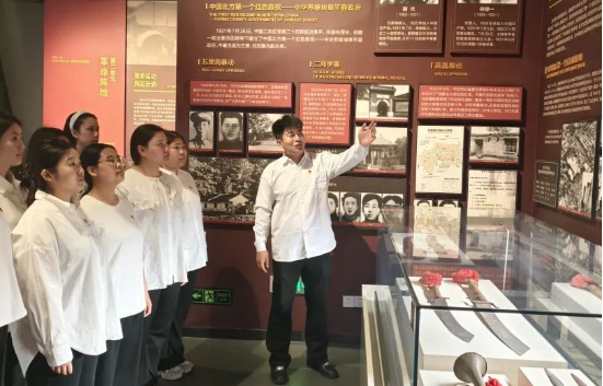 探秘千年文脈，共赴文化之約———會(huì)計(jì)學(xué)院師生赴保定市博物館開(kāi)展沉浸式研學(xué)