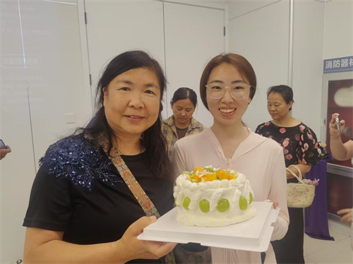 校園尋跡承師韻，家校同銘畢業(yè)情