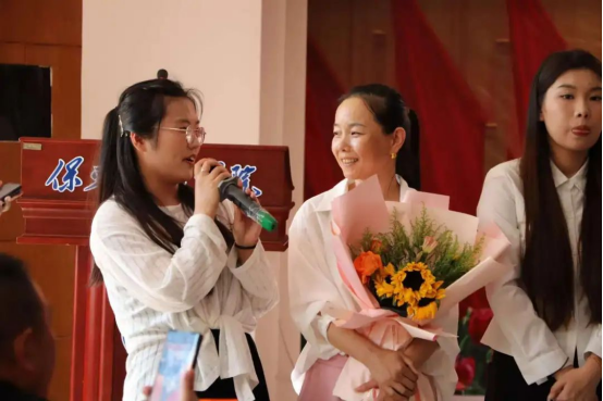 ‘會(huì)’聚家校，共筑未來(lái) ——會(huì)計(jì)學(xué)院家長(zhǎng)開放日
