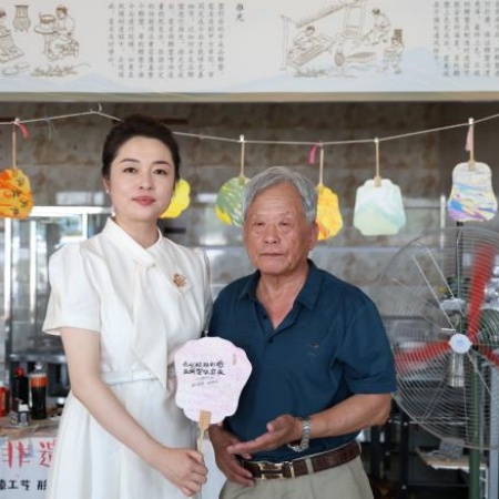 “家校藝站，共赴新程”藝術(shù)學(xué)院2025屆畢業(yè)典禮暨家長(zhǎng)接待日?qǐng)A滿舉行