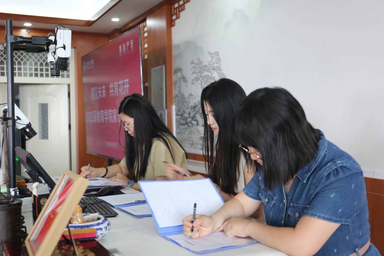 保定理工學院‖教育學院‖遇見未來，共育花開—2025屆教育學院家長接待日圓滿完成