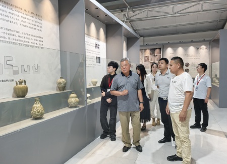 校企攜手育英才 基地揭牌促實踐 保定理工學院藝術學院與大宋定瓷共建實習基地